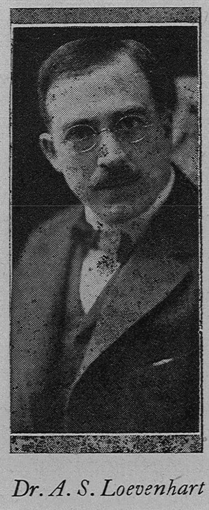 Black-and-white photo of a Lovenhard from 1926.
