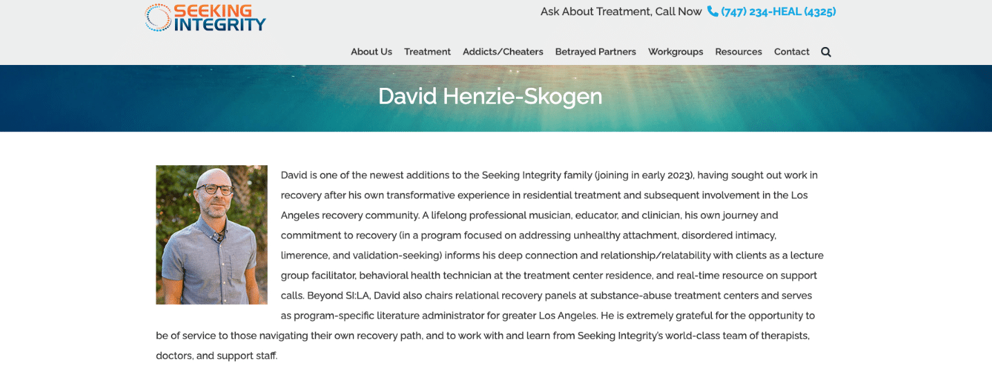 Before screenshot of David Henzie-Skogen's bio on