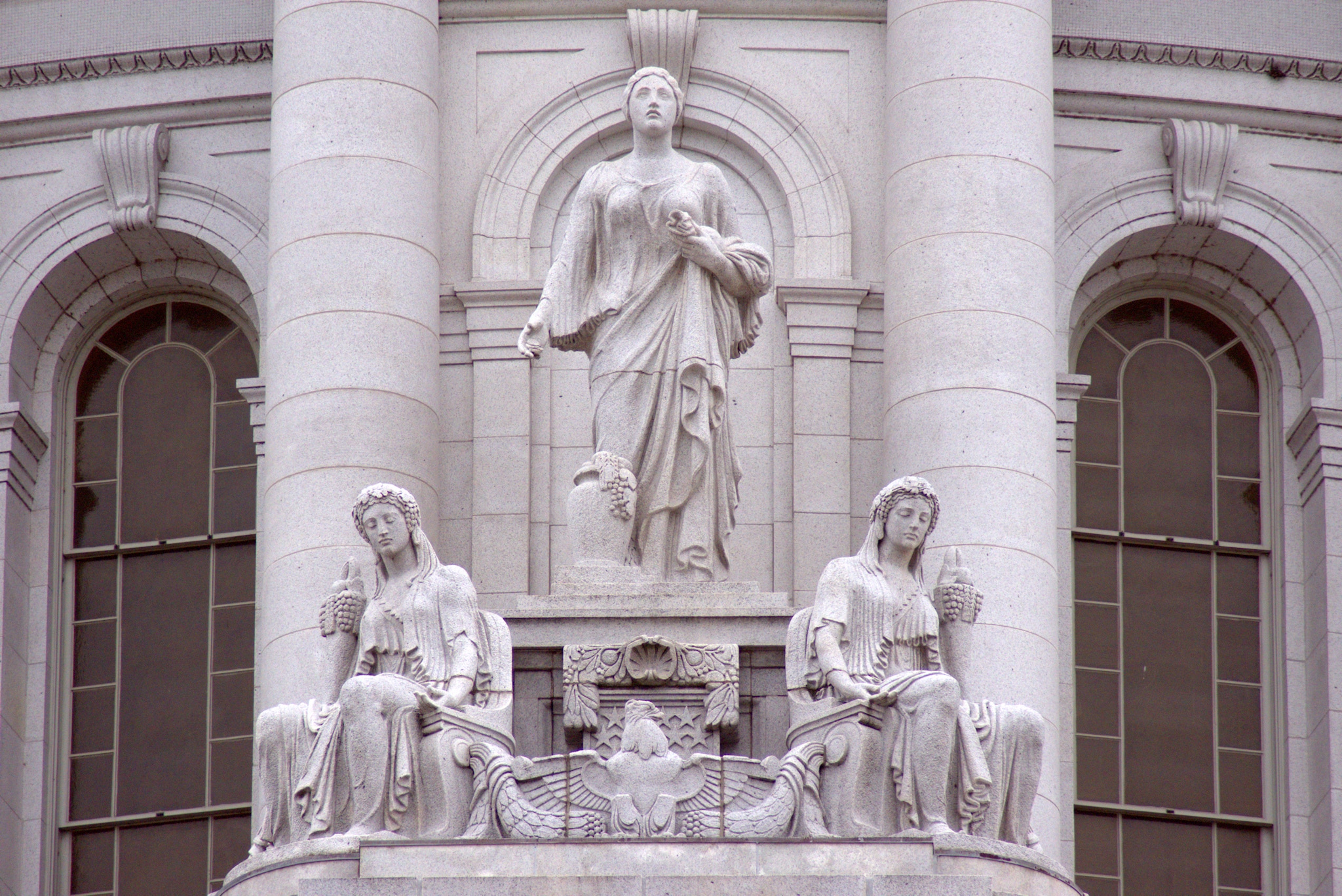 Podcast: Parsing the arts in the Wisconsin governor’s race