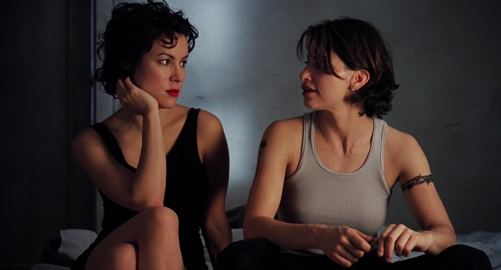 “Bound” is a horny condemnation of the straight and narrow