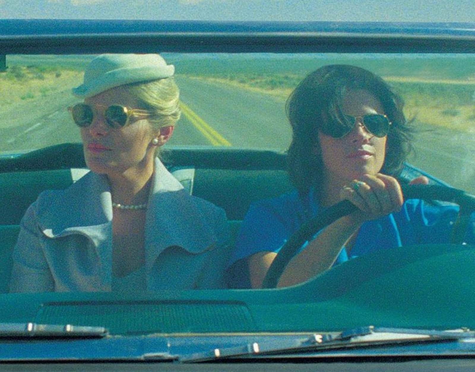 The revolutionary lesbian gaze of “Desert Hearts”