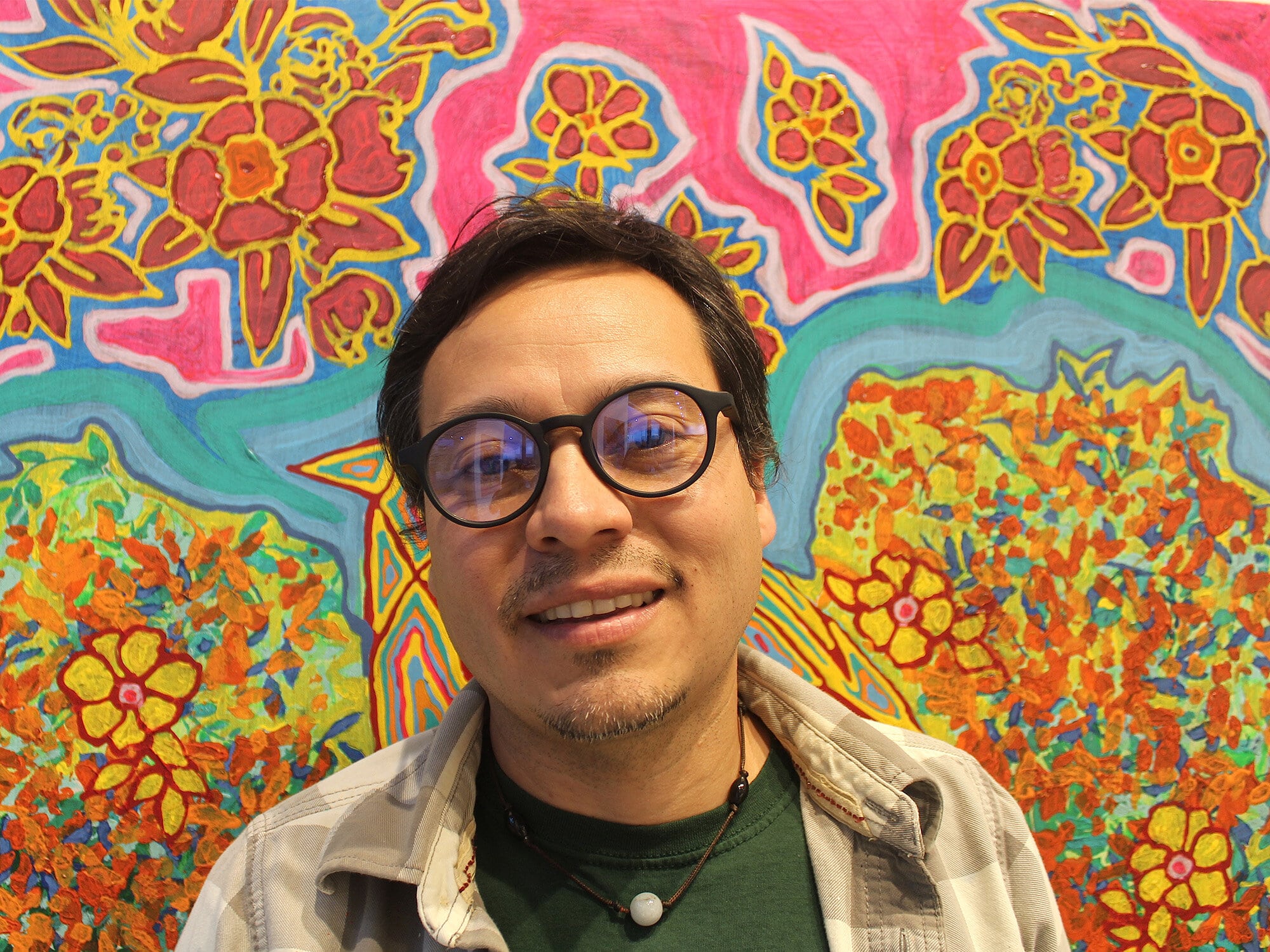 Richie Morales’ hummingbirds and dragonflies connect Guatemalan culture to persistent memory
