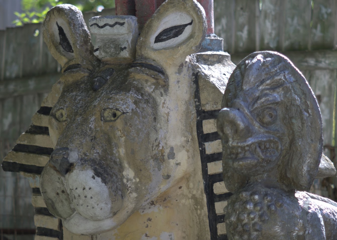 Podcast: A backyard full of sculptures